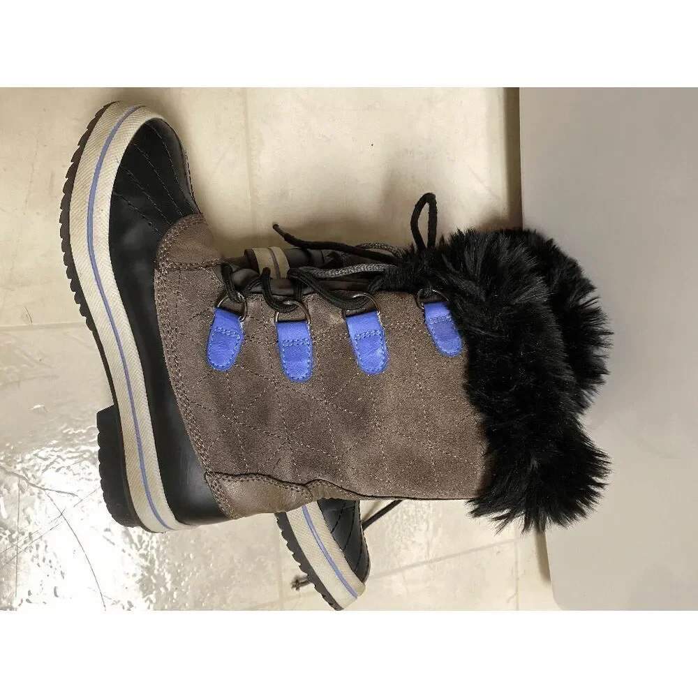 Target Girls Faux Fur Upper Lining Suede Leather Snow Boots Gray Black Sz 4